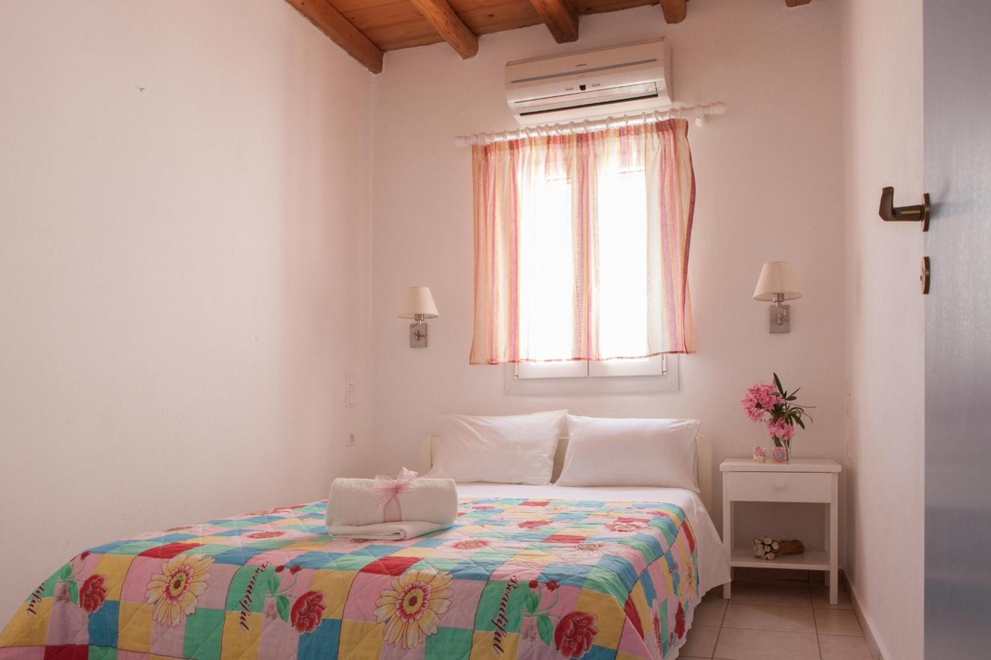 Ergina Summer Resort Antiparos Town Rom bilde