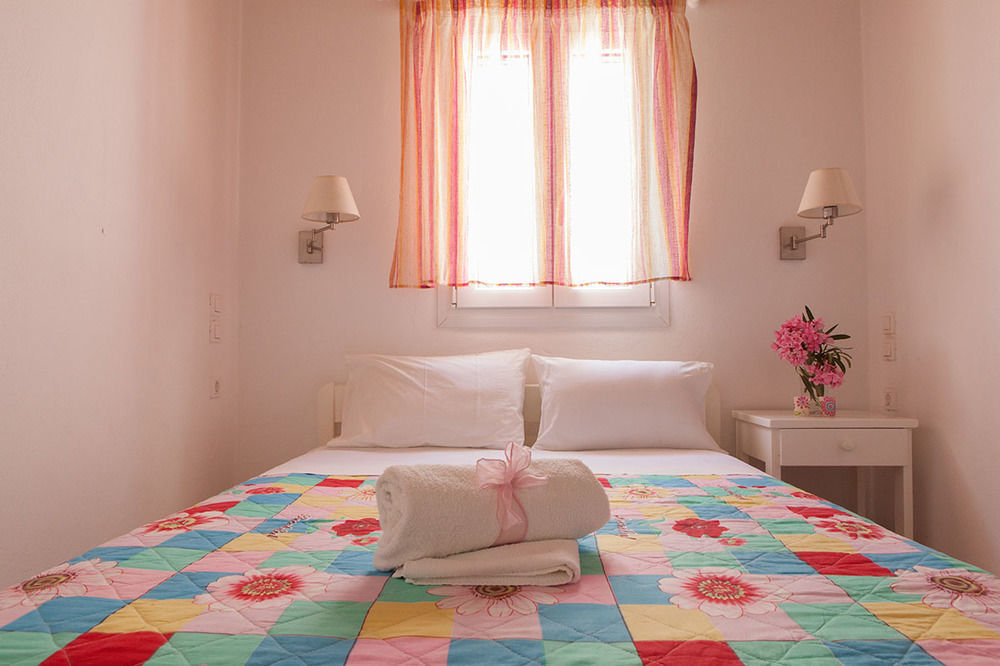Ergina Summer Resort Antiparos Town Eksteriør bilde